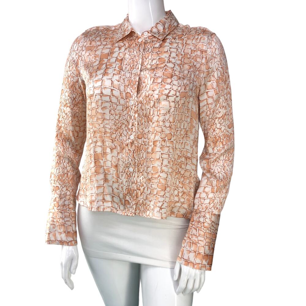 Equipment Femme Womens Size M Top Button Up Snake Skin Collared Pink